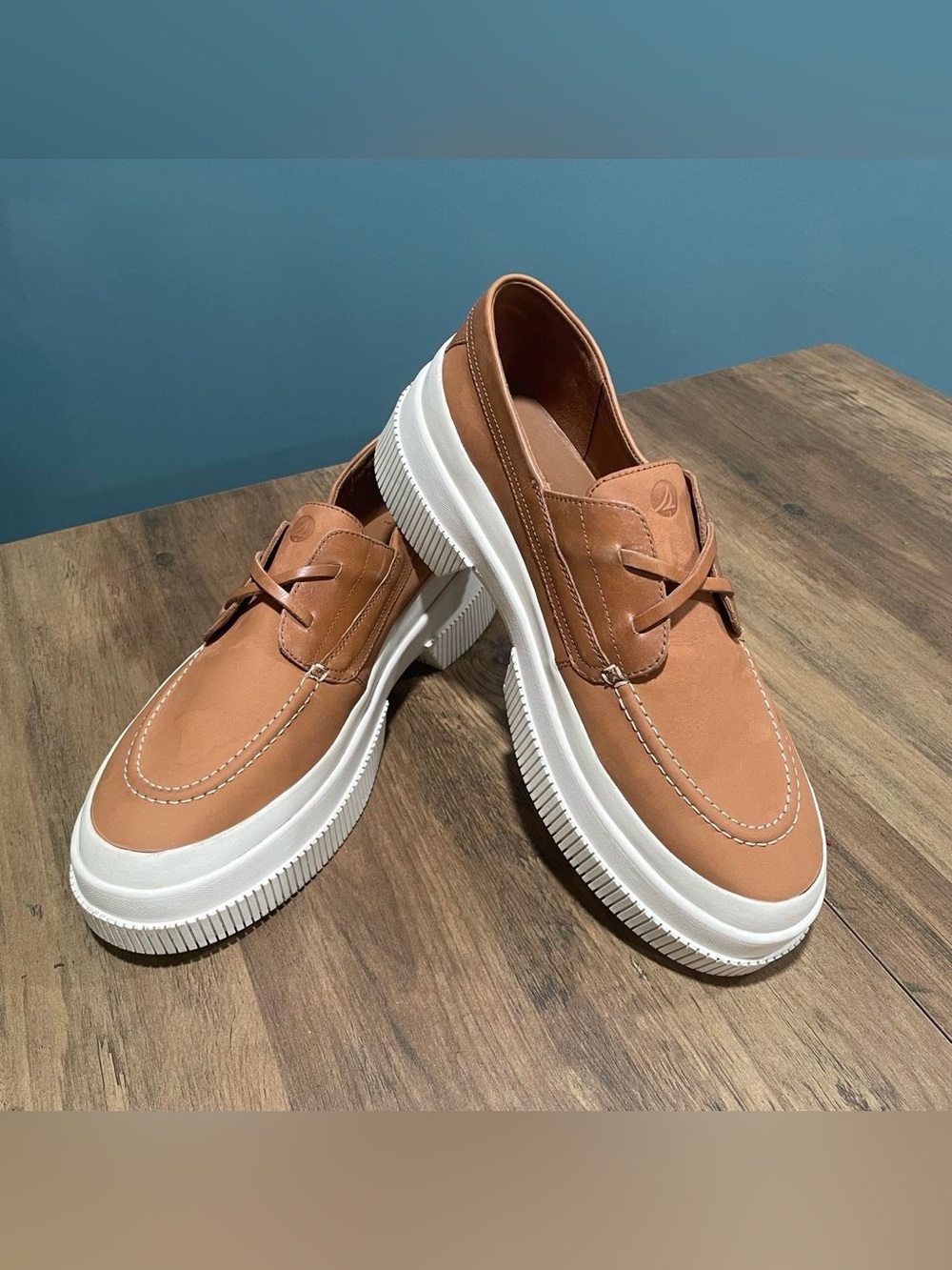 Women's Size 10 l Sperry Platform "Highland Boat Shoe"